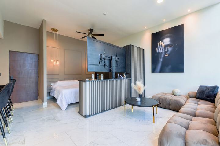 Room 72 of 155