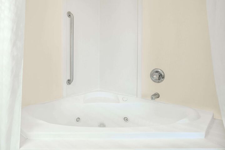 1 King Bed Accessible (3 of 12)