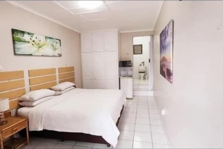 Room 13 of 22
