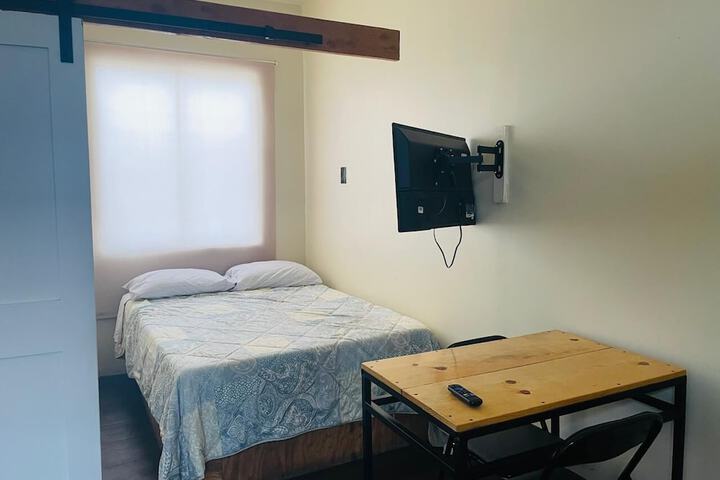 Room 9 of 98