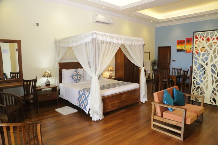 Room 16 of 35