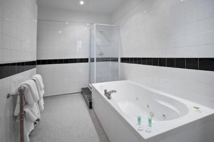 Bath Interior