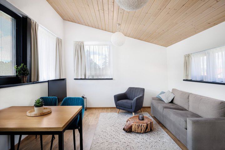 Room 14 of 49