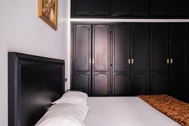 Room 25 of 63