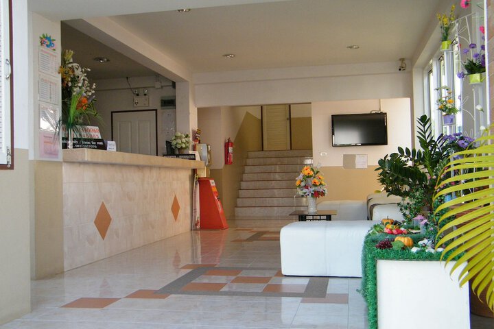Hotel 2 of 78