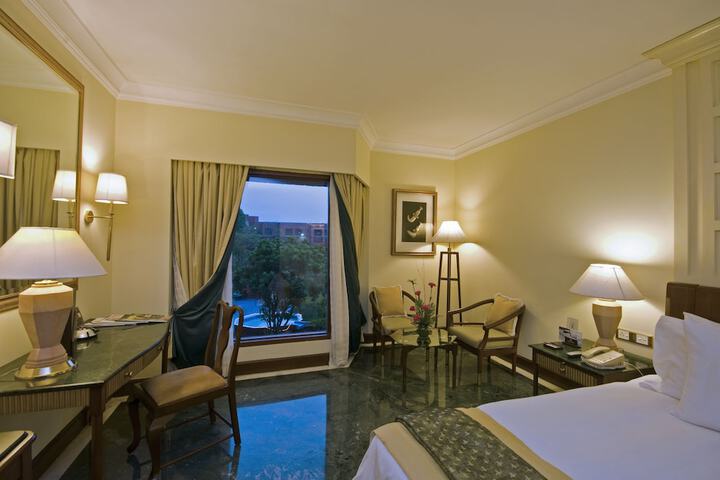Room 21 of 46
