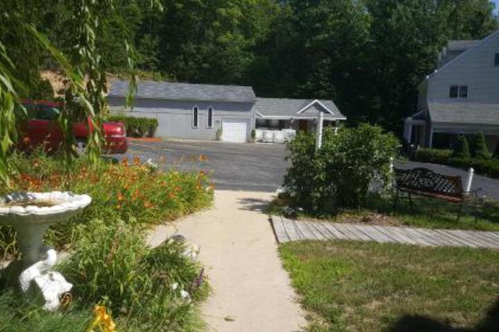 Photo 3