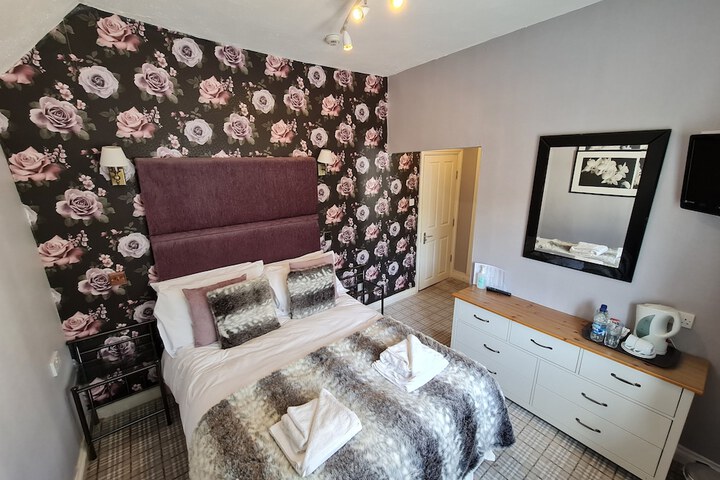 Room 45 of 96