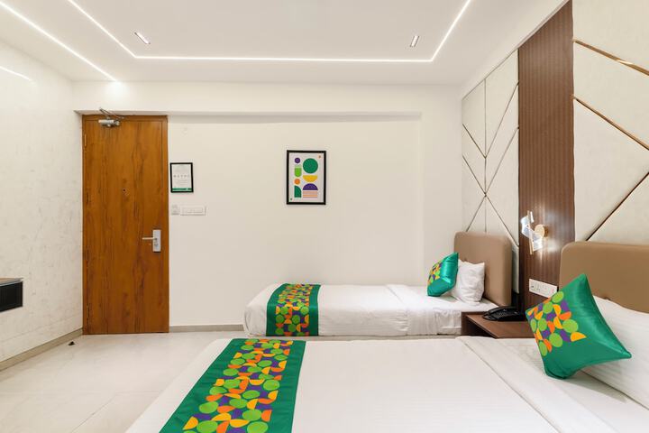Room 10 of 38