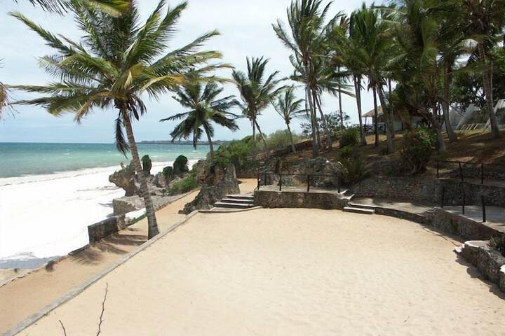 Beach 21 of 28