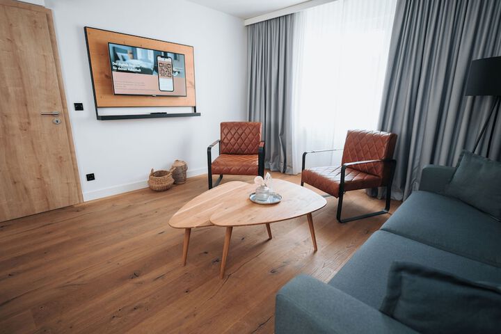 Room 43 of 84