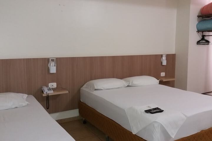 Room 12 of 36