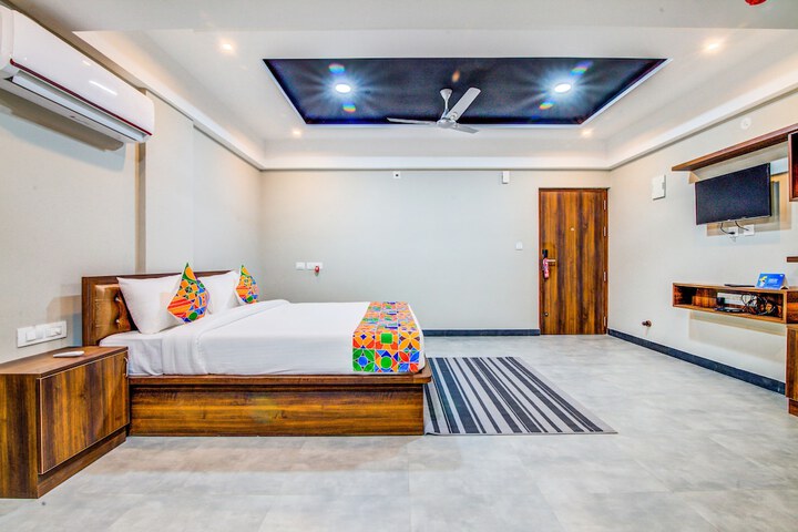 Room 7 of 30