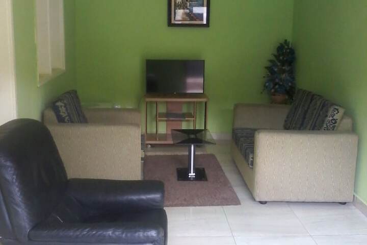 Room 6 of 17