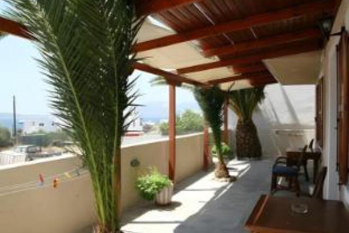 GALANIS ROOMS