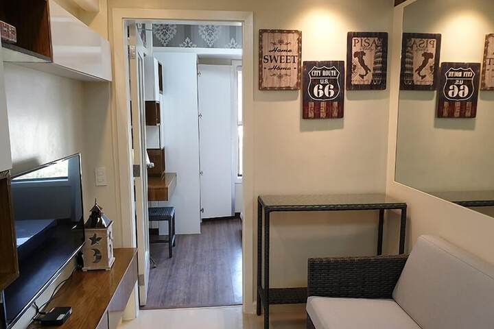 Room 6 of 16