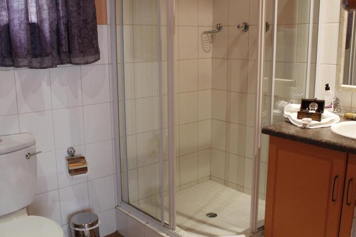 Room 14 of 14