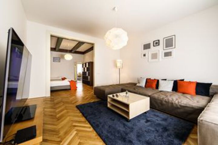 Room 25 of 31