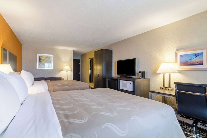Room 20 of 37