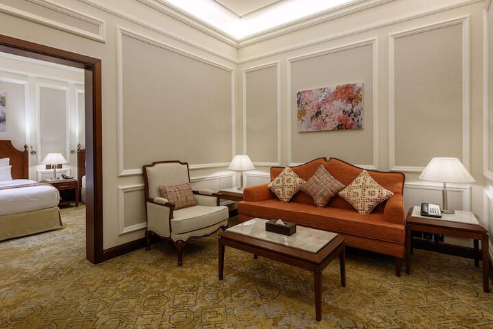 Room 34 of 100