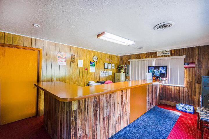 Hotel Interior 5 of 31