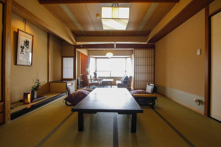 Room 11 of 70