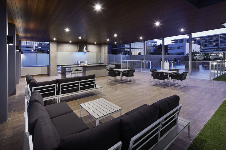 Terrace/Patio 16 of 17