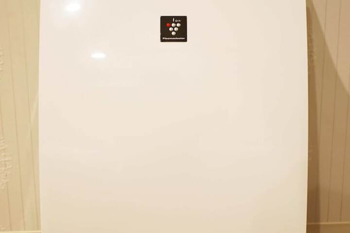 Room 27 of 51