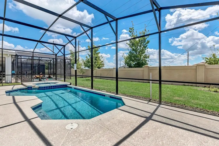 Pool 16 of 24