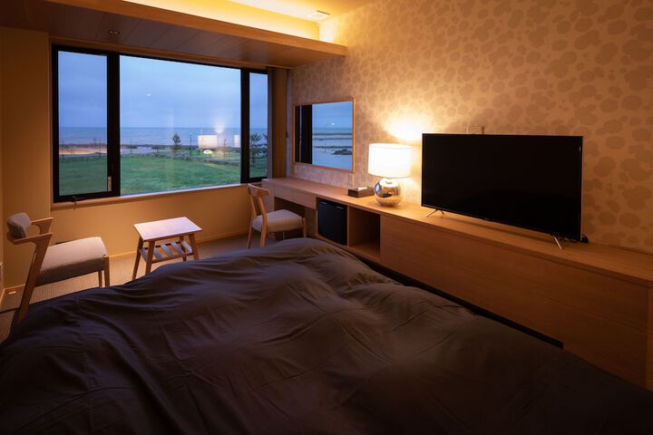 Room 11 of 63