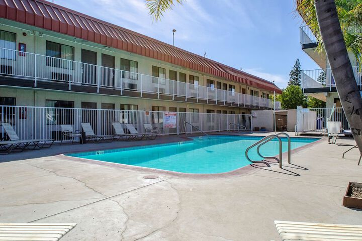 Pool 35 of 47