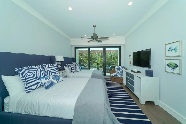 Room 2 of 11