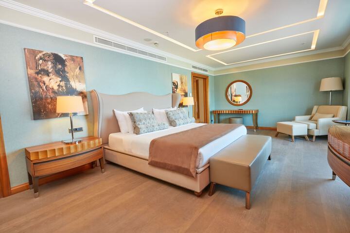 Room 10 of 75