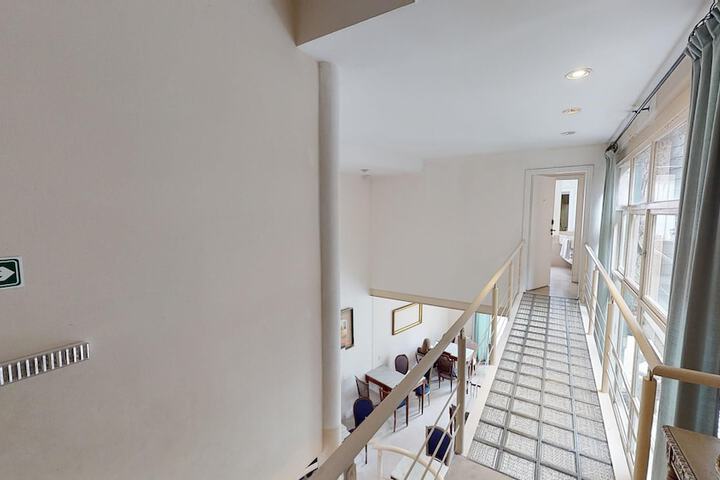 Ballroom/Hall 79 of 104