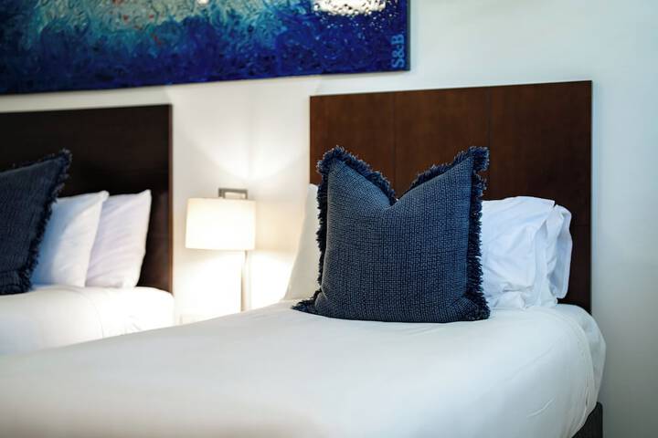 Room 16 of 190