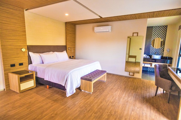 Room 36 of 115