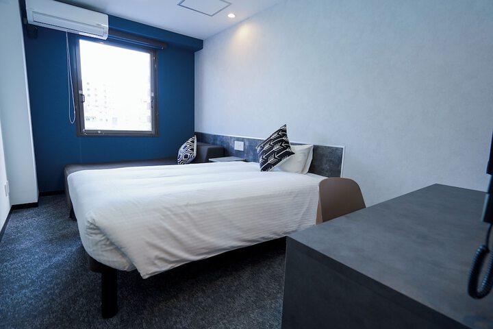 Room 51 of 170