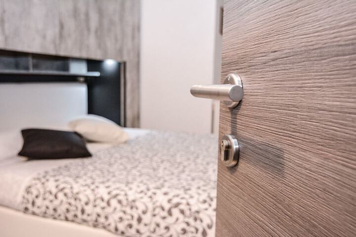 Room 21 of 71