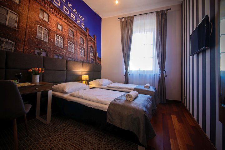 Room 41 of 66