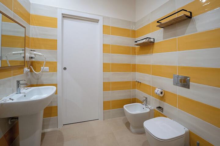 Room 226 of 309