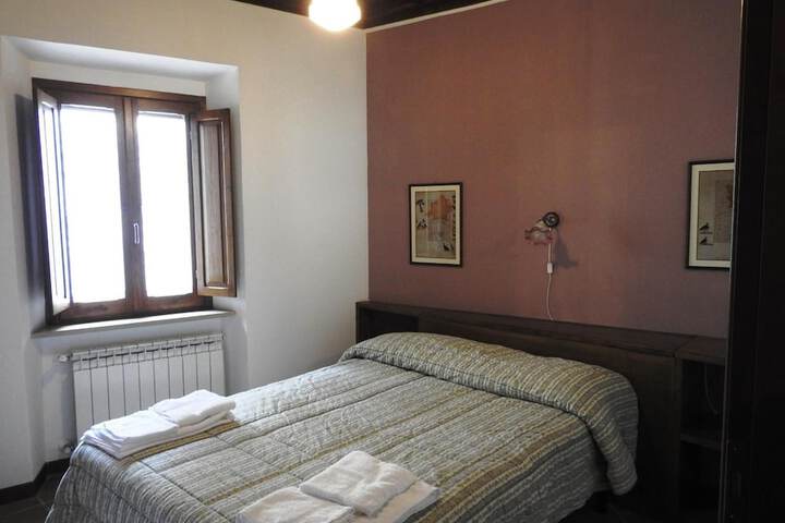 Room 12 of 46