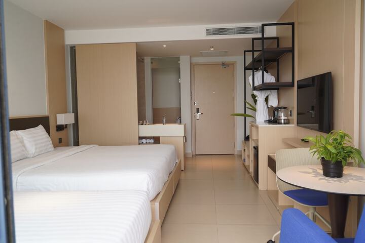 Room 5 of 46