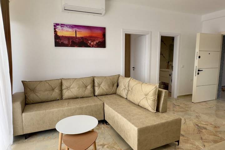 Room 13 of 31