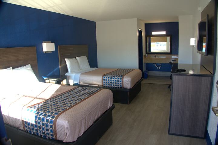 Room 21 of 32