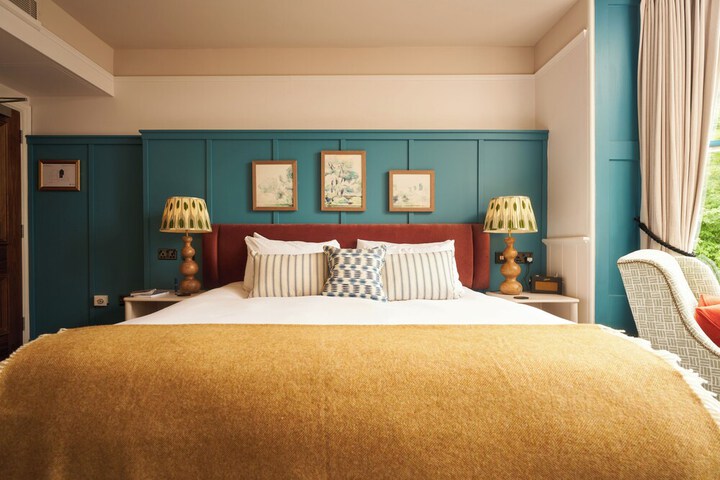 Room 33 of 75