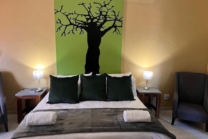 Room 8 of 34