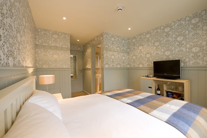 Room 11 of 75