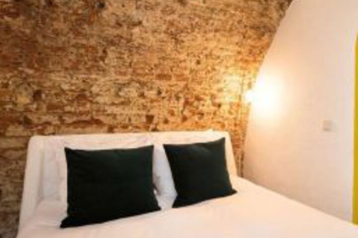 Hotel 26