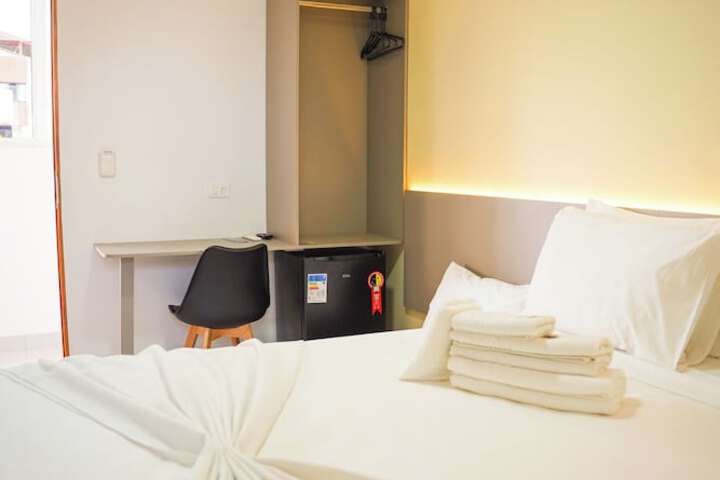 Room 9 of 19