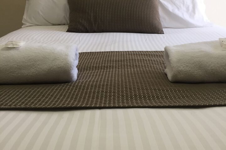 Room 10 of 42